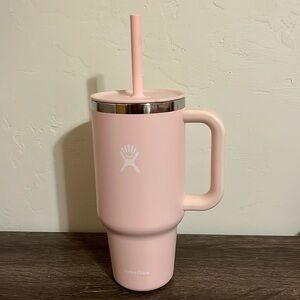 32 ounce Hydro Flask Straw Mug